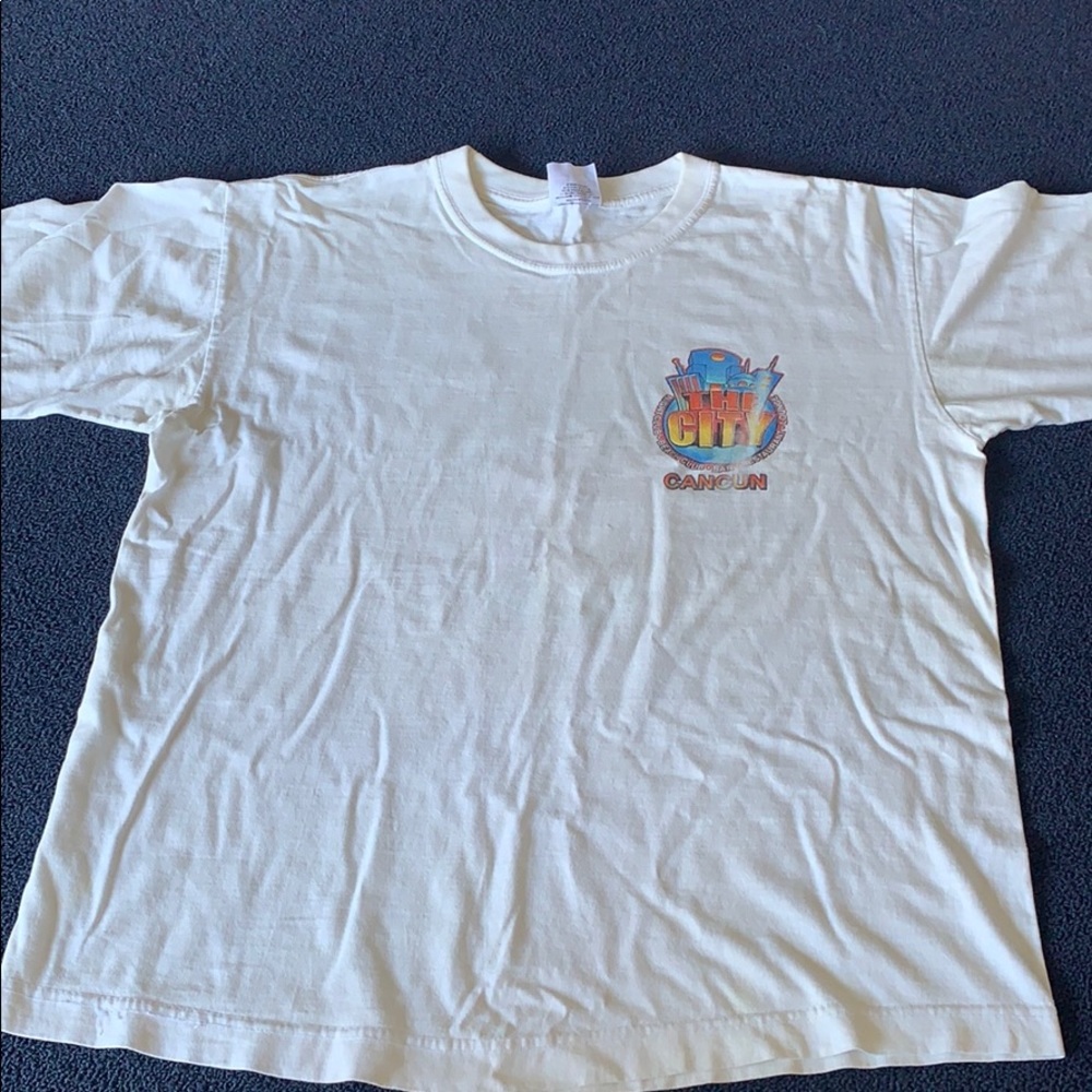 White graphic Cancun T-shirt